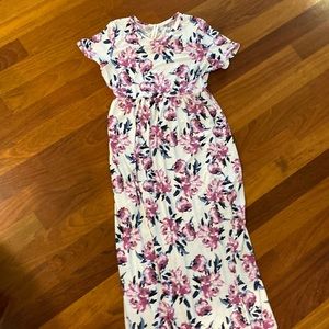 Floral maxi t shirt dress, size M